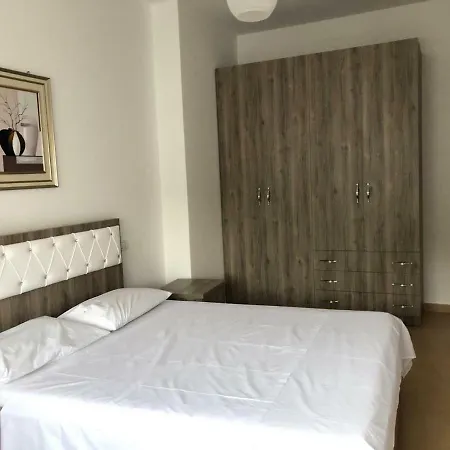 Center Apartment Vlore Exterior photo